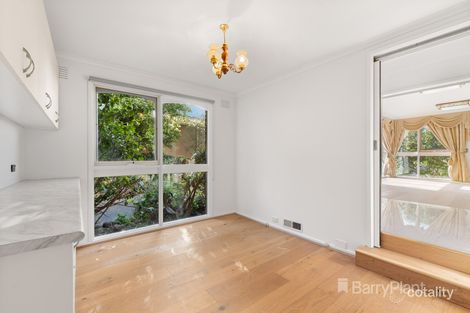 Property photo of 17 Snow Gum Road Doncaster East VIC 3109