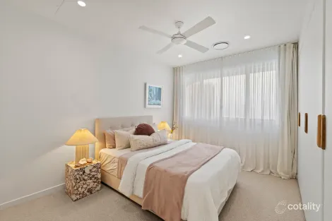 Property photo of 34 Sunbrite Avenue Mermaid Beach QLD 4218