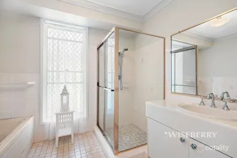 Property photo of 4 Guardian Road Watanobbi NSW 2259