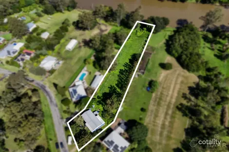 Property photo of 105 Riverside Avenue Barellan Point QLD 4306