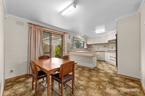 Property photo of 17 Robinson Crescent Hampton Park VIC 3976