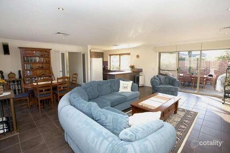 Property photo of 32 Kinross Street Hampton East VIC 3188