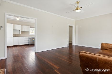 Property photo of 33 Walgreen Crescent Calista WA 6167