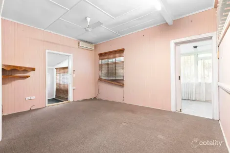 Property photo of 7 Arthur Street Urangan QLD 4655