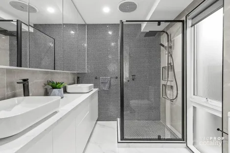 Property photo of 13 Dampier Court Epping VIC 3076