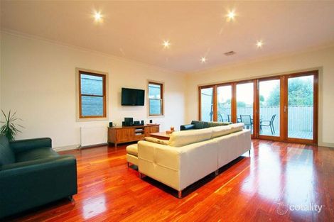 8 Northernhay St, Reservoir, VIC 3073