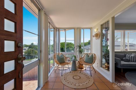 Property photo of 55 Banoon Drive Wynnum QLD 4178