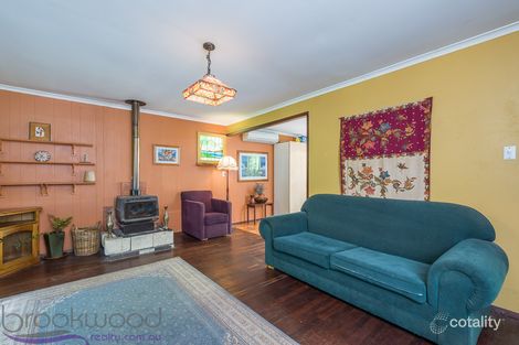 Property photo of 6 Turvey Lane Mundaring WA 6073