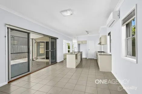 Property photo of 46 Broughton Avenue Tullimbar NSW 2527