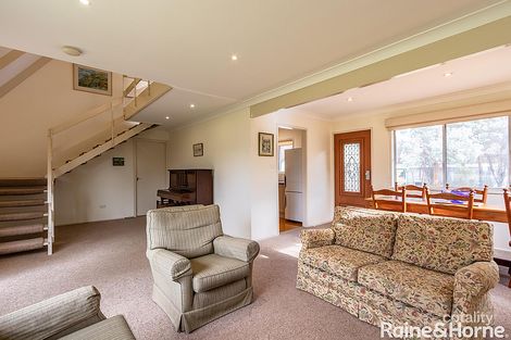 13 Rockley St, Perthville, NSW 2795