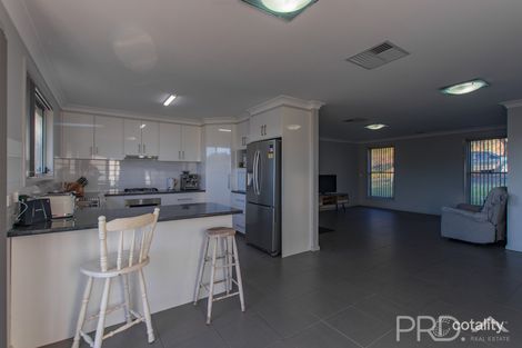 Property photo of 6 Eberlin Place Tumut NSW 2720