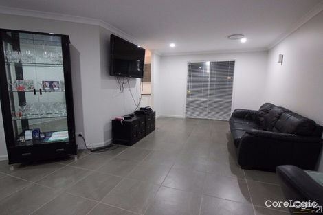 Property photo of 41 Calancra Avenue Cameron Park NSW 2285