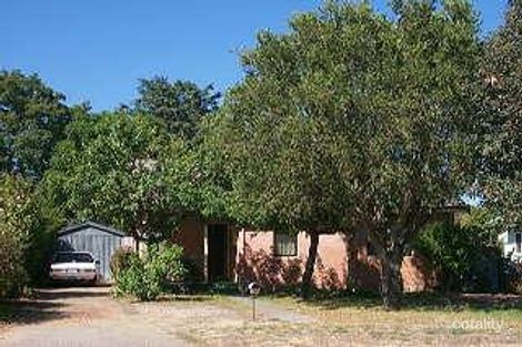 25 Barnsley St, Queens Park, WA 6107