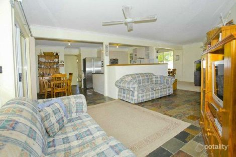 Property photo of 16 Karina Place Oak Flats NSW 2529