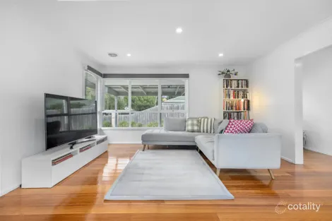 Property photo of 1/70 Mountain Gate Drive Ferntree Gully VIC 3156