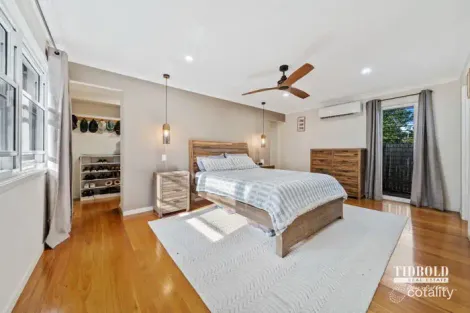 Property photo of 221 Randall Road Wynnum West QLD 4178