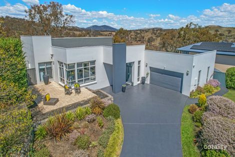 Property photo of 23 Myrtle Close Jerrabomberra NSW 2619