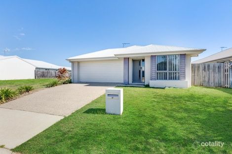 Property photo of 17 Esperance Avenue Blacks Beach QLD 4740