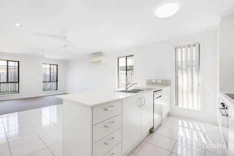 Property photo of 17 Esperance Avenue Blacks Beach QLD 4740