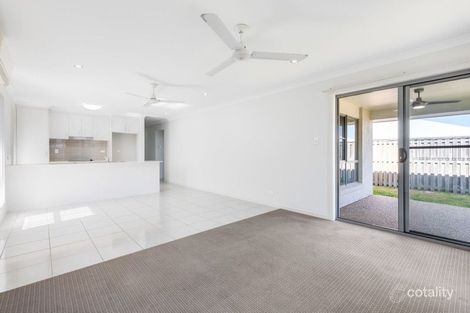 Property photo of 17 Esperance Avenue Blacks Beach QLD 4740