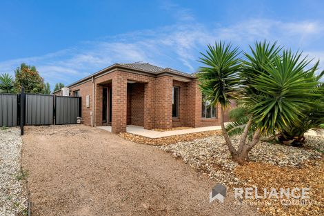 Property photo of 13 Yaramba Boulevard Point Cook VIC 3030