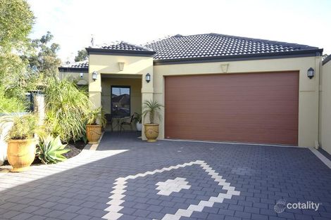 17a Windemere Cres, Nollamara, WA 6061