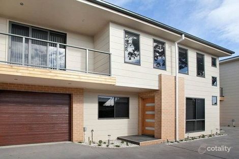 Property photo of 2/3 Yallah Street Albion Park Rail NSW 2527