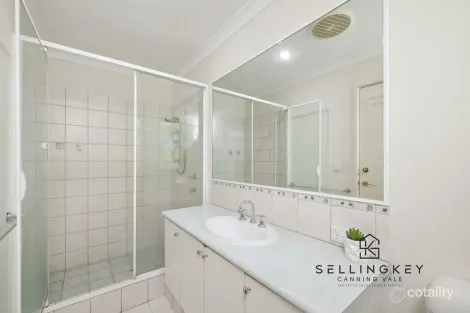 Property photo of 4/2 Planetree Pass Canning Vale WA 6155