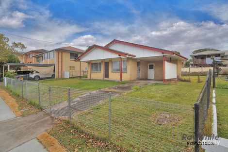 202 Broadwater Rd, Mansfield, QLD 4122