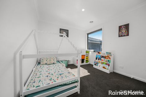 Property photo of 14 Modern Crescent Tarneit VIC 3029