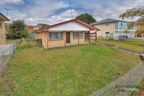 Property photo of 202 Broadwater Road Mansfield QLD 4122