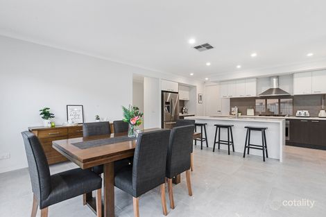 Property photo of 51 Stettler Boulevard Mickleham VIC 3064