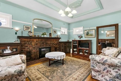 Property photo of 32 Wilfred Road Ivanhoe East VIC 3079