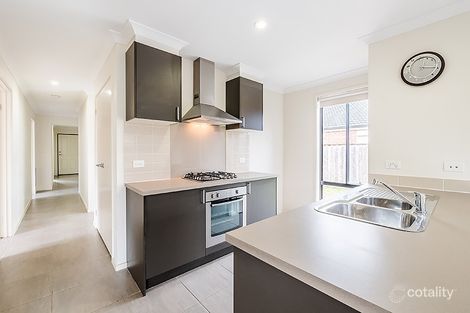 Property photo of 46 Valencia Circuit Cranbourne VIC 3977