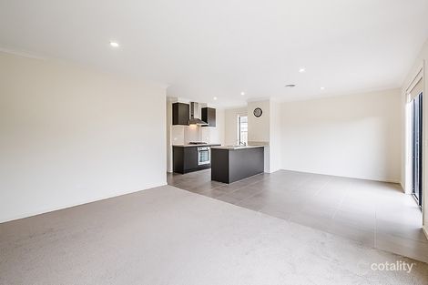 Property photo of 46 Valencia Circuit Cranbourne VIC 3977