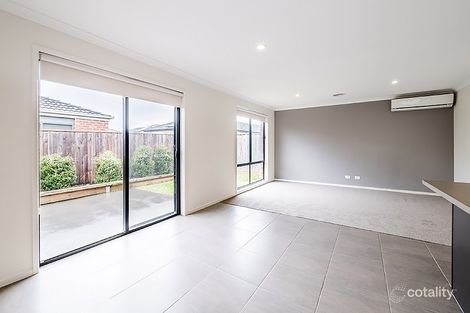 Property photo of 46 Valencia Circuit Cranbourne VIC 3977