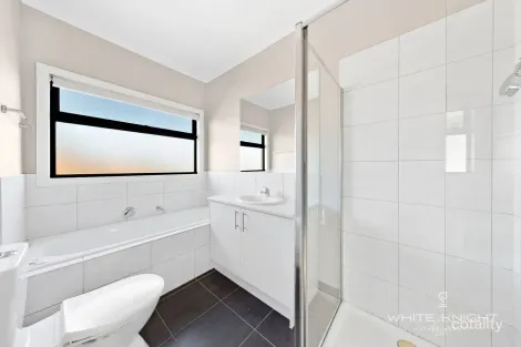 Property photo of 2/109 Theodore Street St Albans VIC 3021