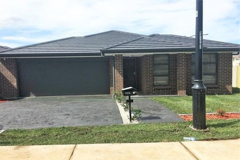 23 Portsmouth Cct, Jordan Springs, NSW 2747