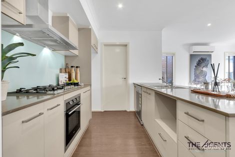 Property photo of 26 Neroli Crescent Truganina VIC 3029