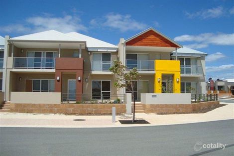 Property photo of 18 Dorney Esplanade Champion Lakes WA 6111