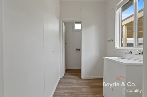 Property photo of 12 Kent Street Moe VIC 3825