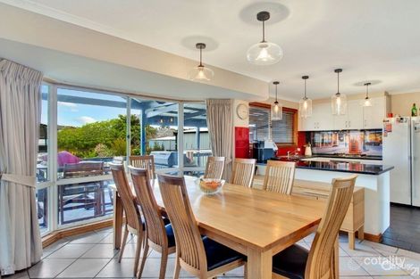 Property photo of 10 Spriggs Road Onkaparinga Hills SA 5163