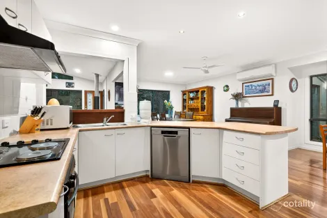 Property photo of 4 Canopy Close Warner QLD 4500