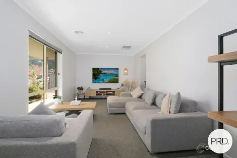 Property photo of 19 Bartholomew Street Glenroy NSW 2640