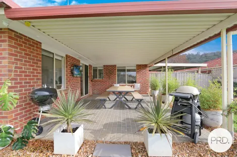 Property photo of 19 Bartholomew Street Glenroy NSW 2640
