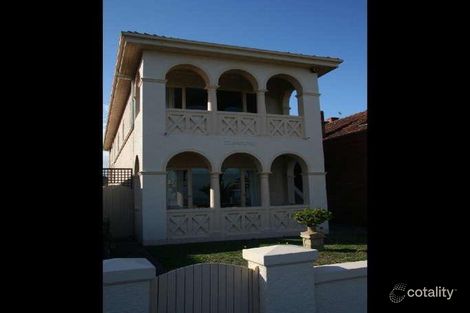 215 Beaconsfield Pde, Middle Park, VIC 3206