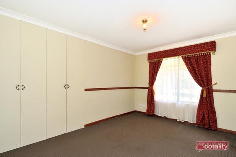 Property photo of 77 Cambridge Crescent Cooloongup WA 6168
