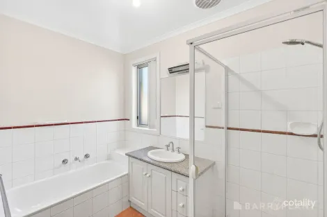 Property photo of 2/3 Second Avenue Hoppers Crossing VIC 3029