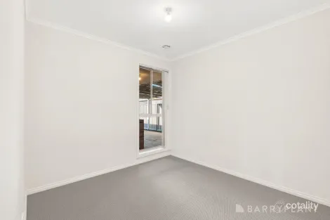 Property photo of 2/3 Second Avenue Hoppers Crossing VIC 3029