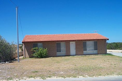 12 Bower Gr, Two Rocks, WA 6037